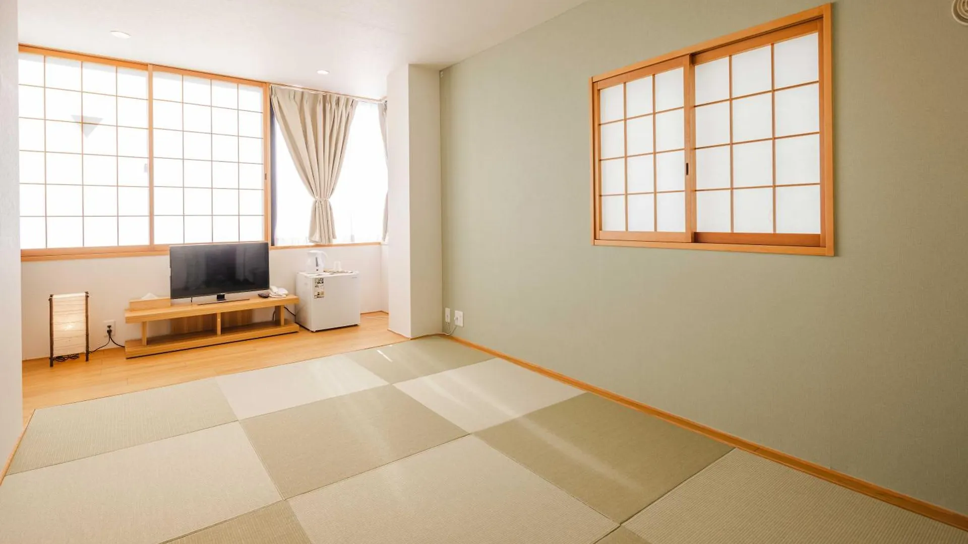 Miro Hotel Momodanikoen-Mae Oszaka Japán
