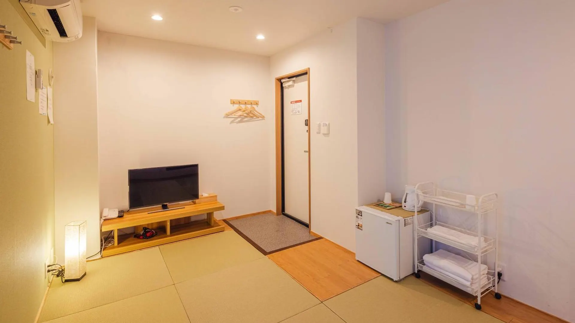 **  Miro Hotel Momodanikoen-Mae Oszaka Japán
